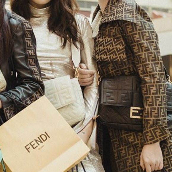 How to know your Fendi is authentic......... - Picture 2 of 6